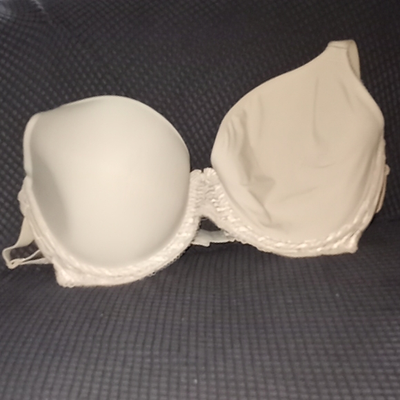 Wacoal Other - Wacoal 34DDD bra